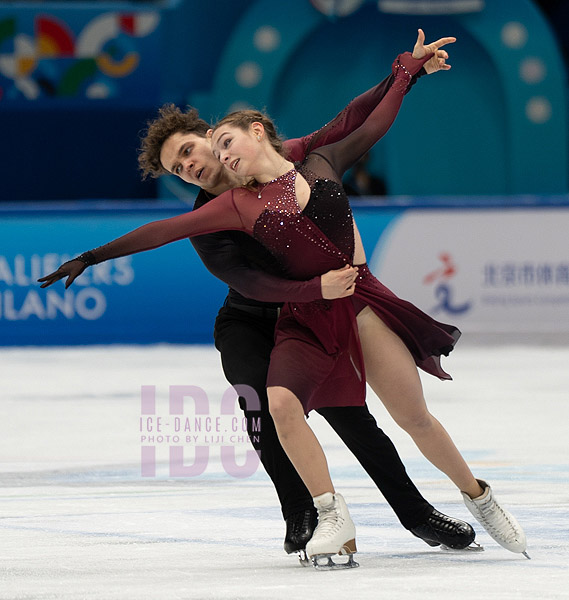 Sofiia Dovhal & Wiktor Kulesza (POL)