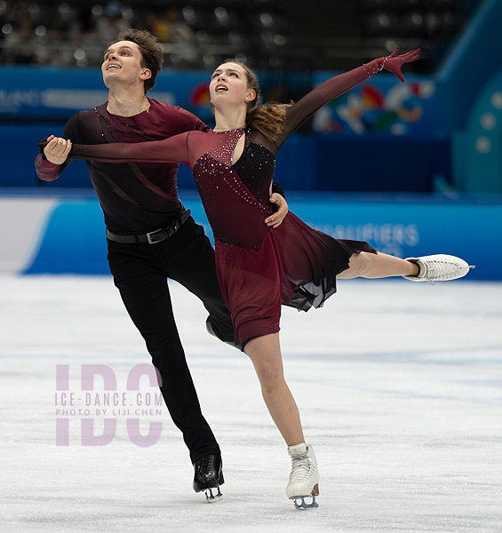 Sofiia Dovhal & Wiktor Kulesza (POL)
