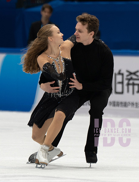 Angelina Kudryavtseva & Ilia Karankevich (CYP)
