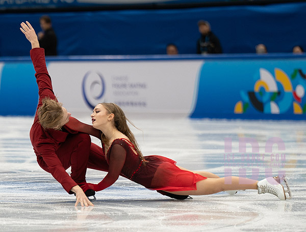 Mariia Pinchuk & Mykyta Pogorielov (UKR)