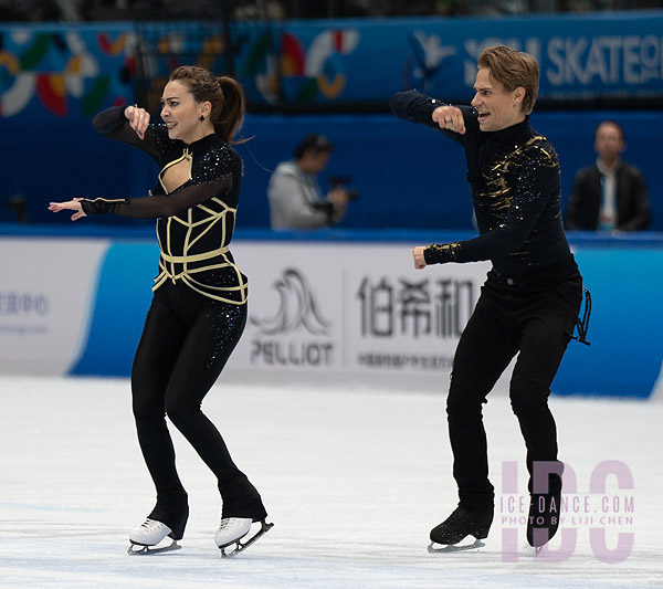 Allison Reed & Saulius Ambrulevicius (LTU)