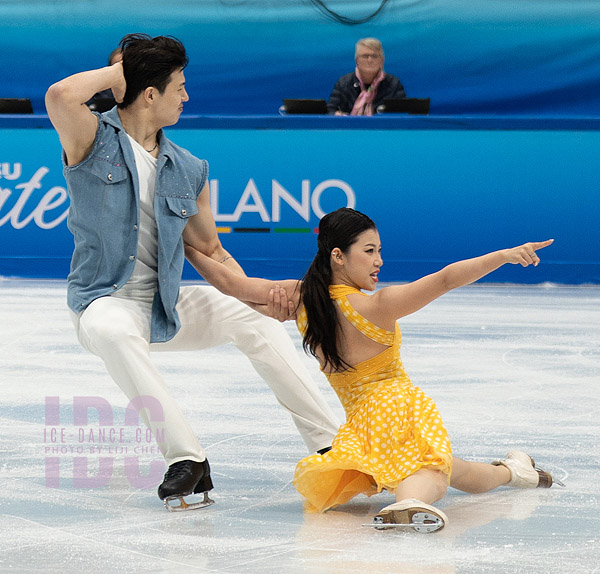 Shiyue Wang & Xinyu Liu (CHN)