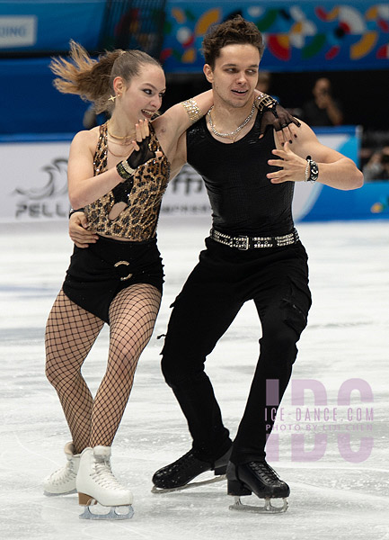 Sofiia Dovhal & Wiktor Kulesza (POL)