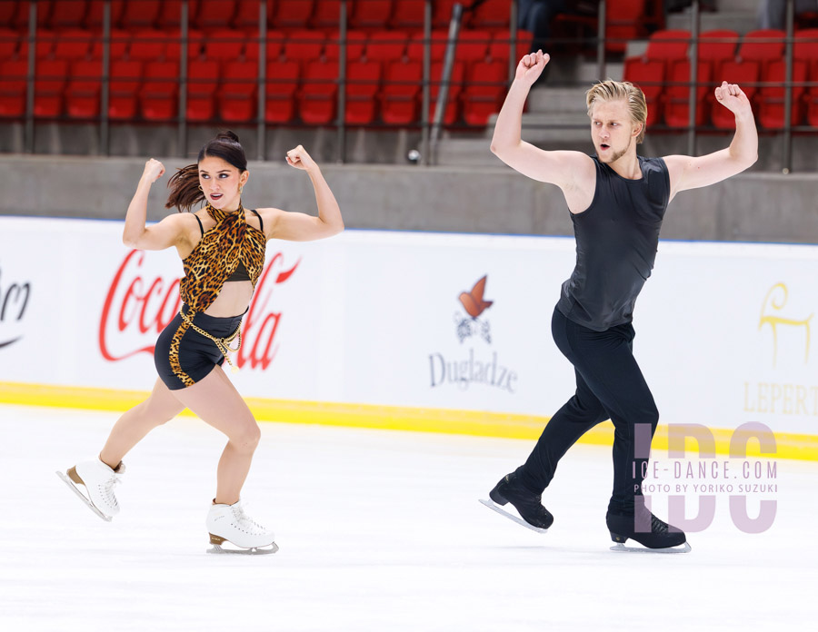 Zoe Larson & Andrii Kapran (UKR)