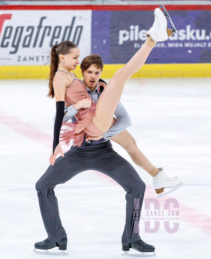 Ksenia Sipunova & Miron Korjagin (EST)