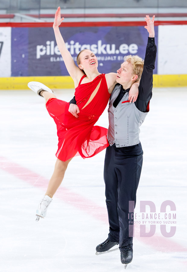 Iris Lahti & Oskari Liedenpohja  (FIN)