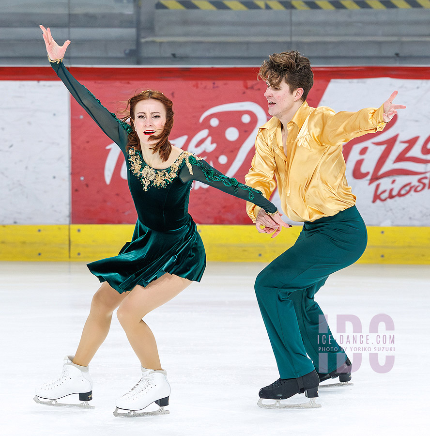 Carolane Soucisse & Shane Firus (IRL)