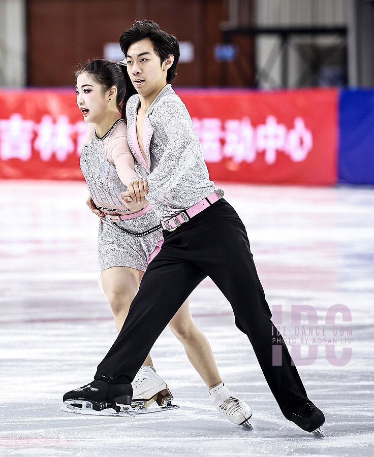 Nuoyi Wang & Junqi Zhao