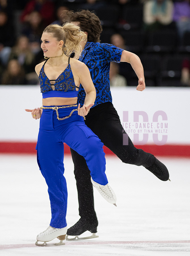 Alicia Fabbri & Paul Ayer