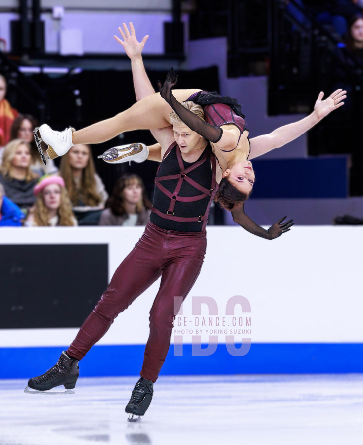 Zoe Larson & Andrii Kapran (UKR)