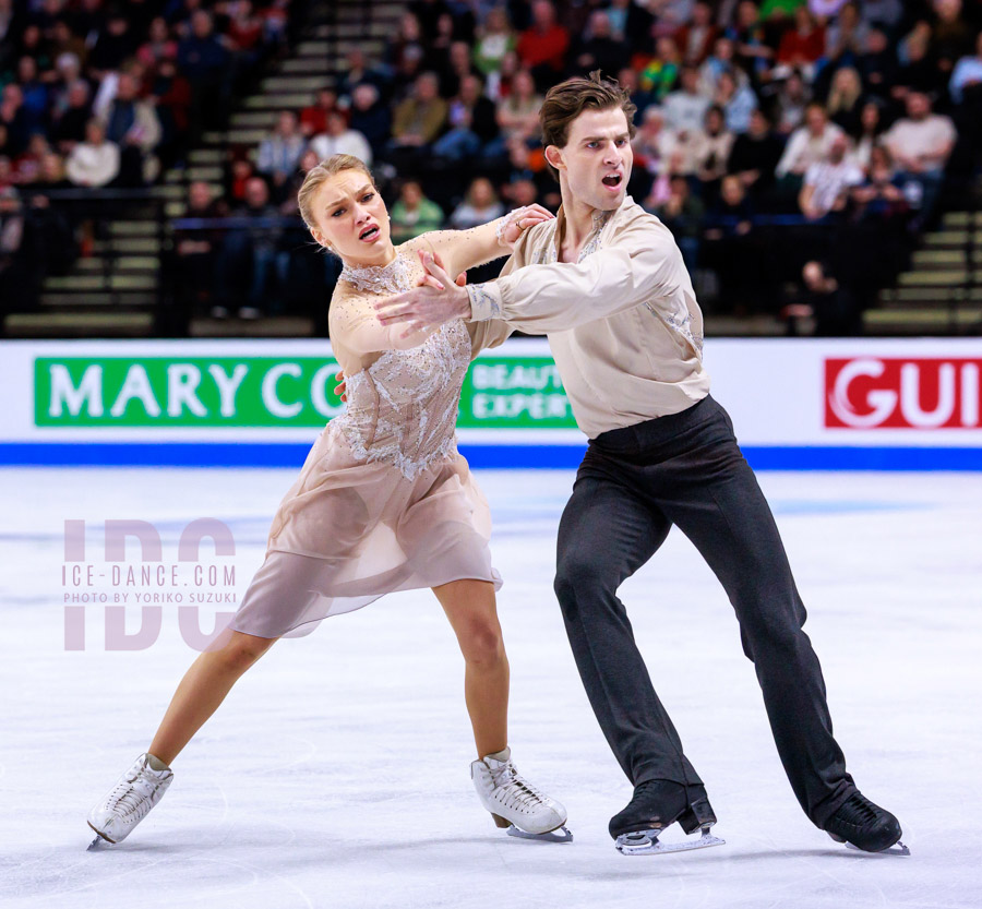 Phebe Bekker & James Hernandez (GBR)