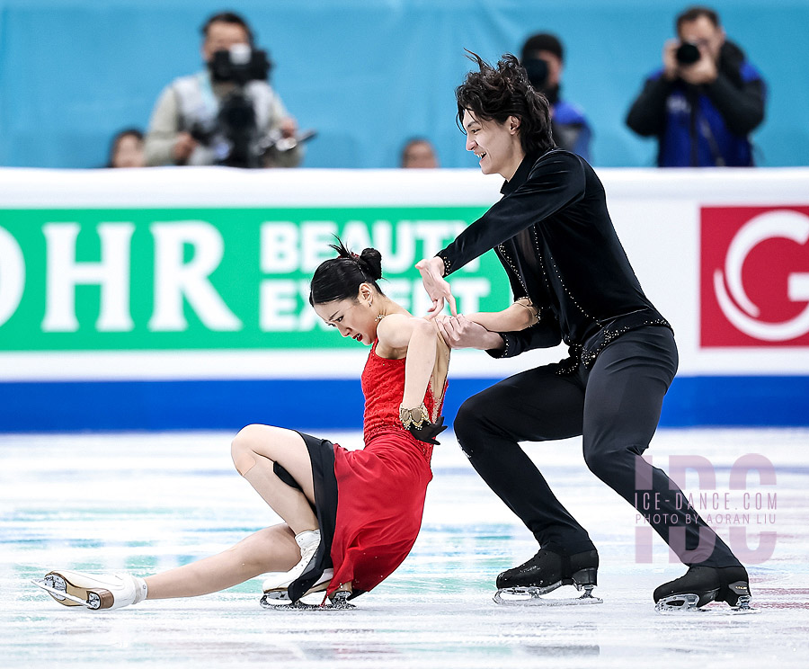 Junfei Ren & Jianing Xing (CHN)