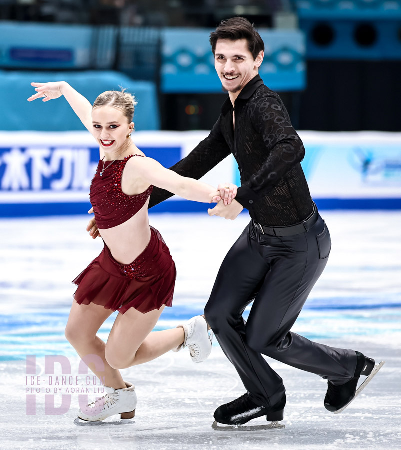 Lily Hensen & Nathan Lickers (CAN)