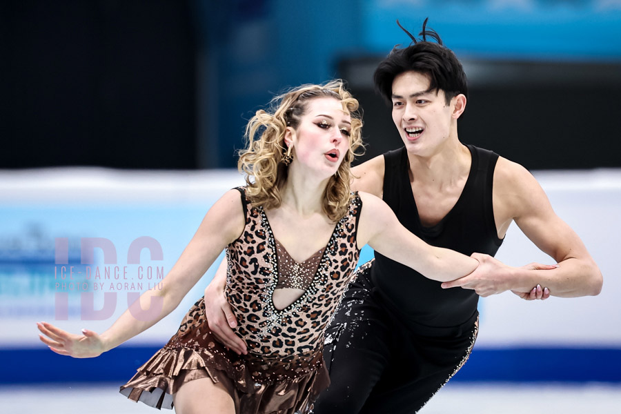 Jamie Fournier & Everest Zhu (CAN)