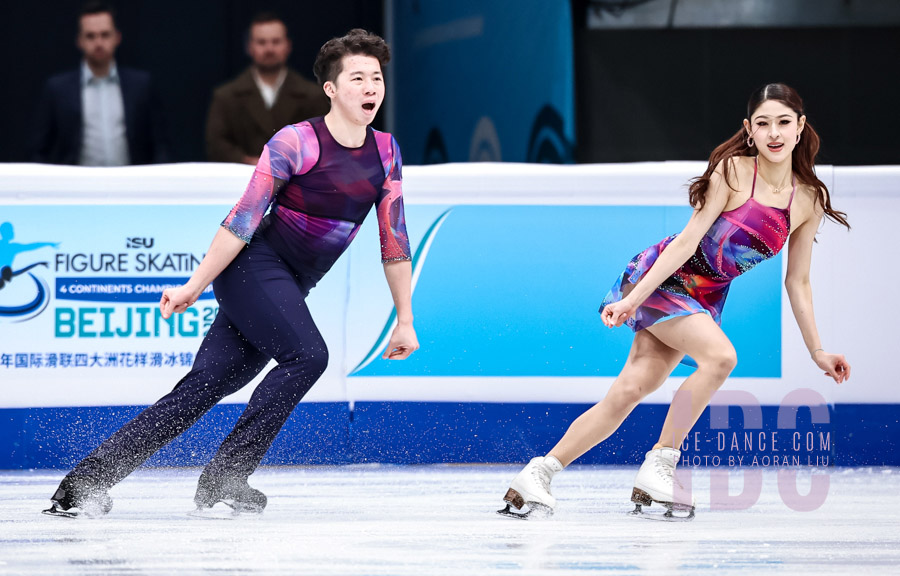 Zixi Xiao & Linghao He (CHN)