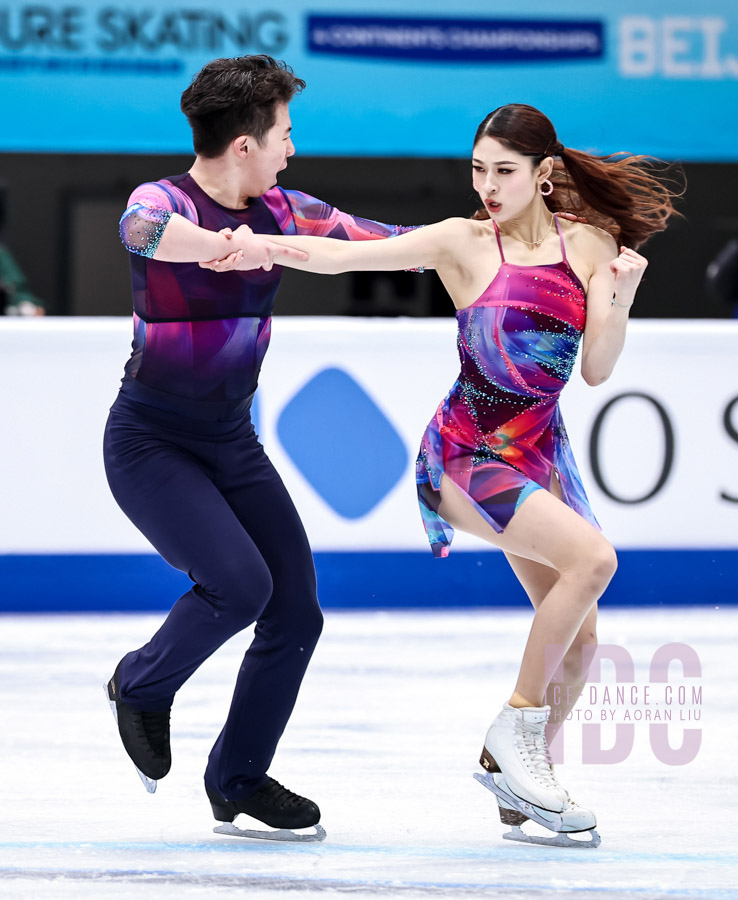 Zixi Xiao & Linghao He (CHN)