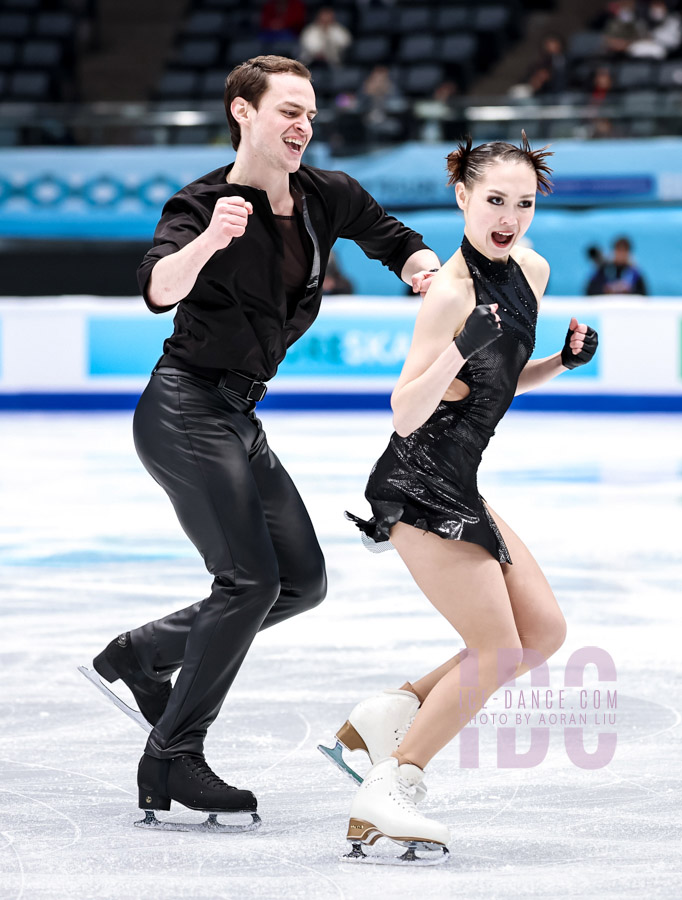Gaukhar Nauryzova & Boyisangur Datiev (KAZ)