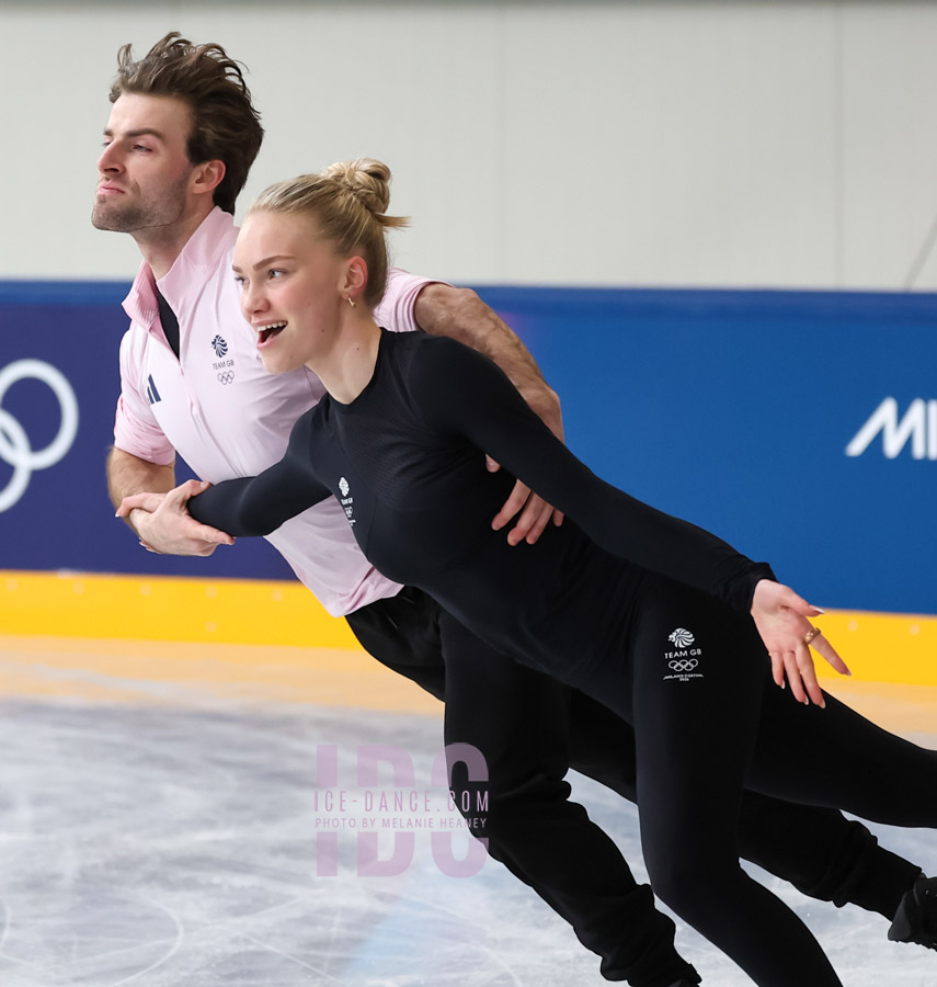 Phebe Bekker & James Hernandez (GBR)