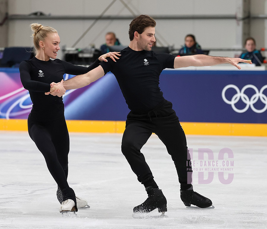 Phebe Bekker & James Hernandez (GBR)