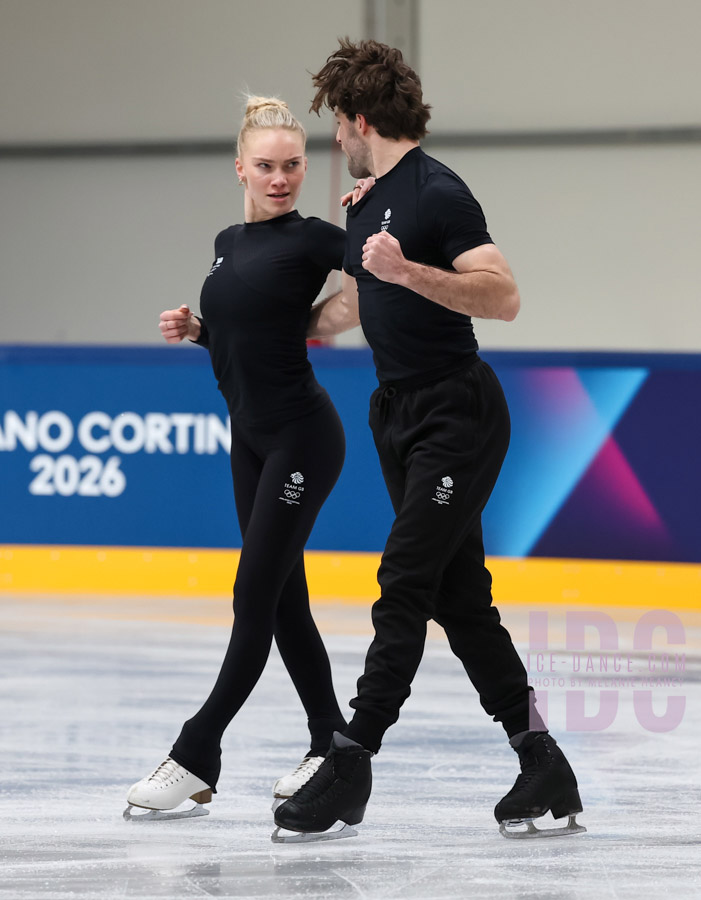 Phebe Bekker & James Hernandez (GBR)