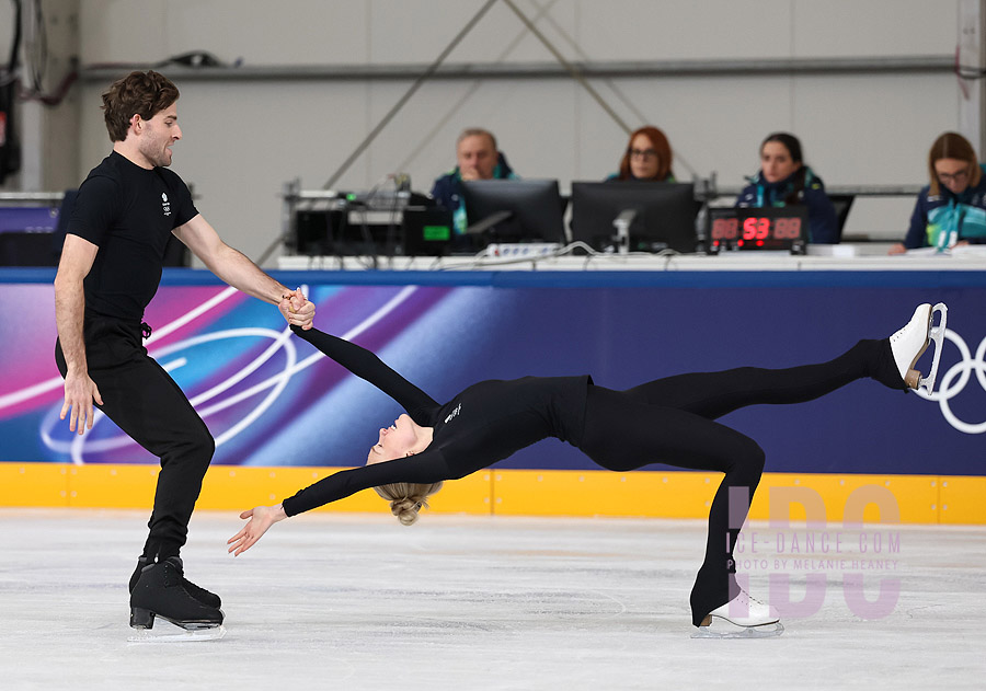 Phebe Bekker & James Hernandez (GBR)