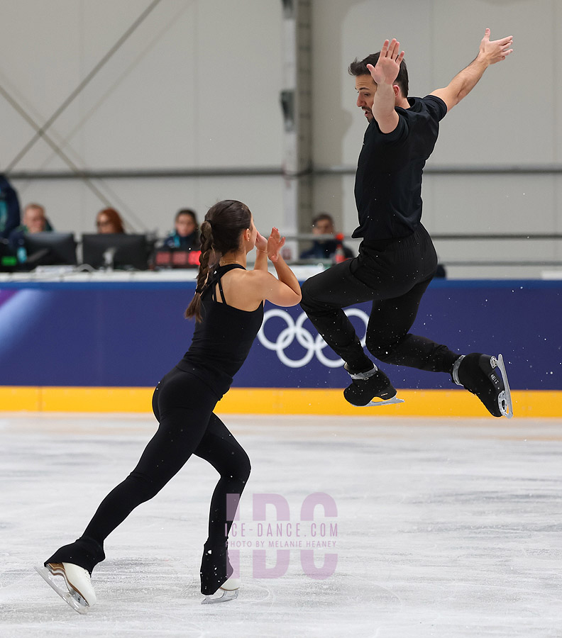 Lilah Fear & Lewis Gibson (GBR)