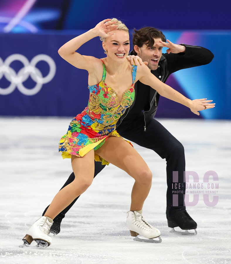 Phebe Bekker & James Hernandez (GBR)