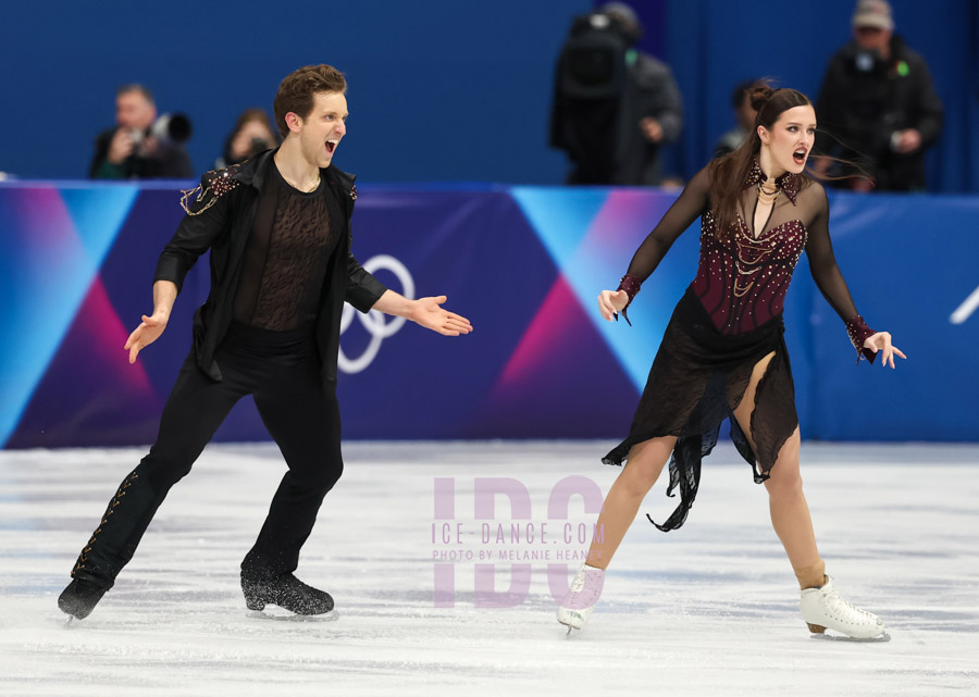 Christina Carreira & Anthony Ponomarenko (USA)