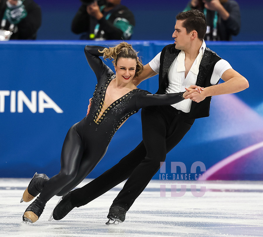 Marie-Jade Lauriault & Romain Le Gac (CAN)
