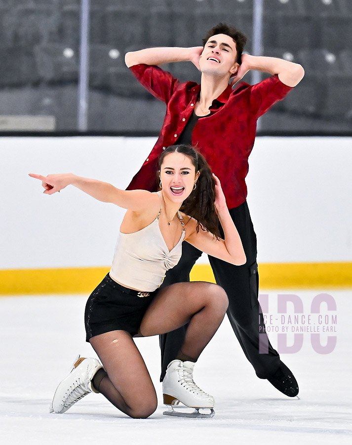 Victoria Carandiuc & Andrei Carandiuc