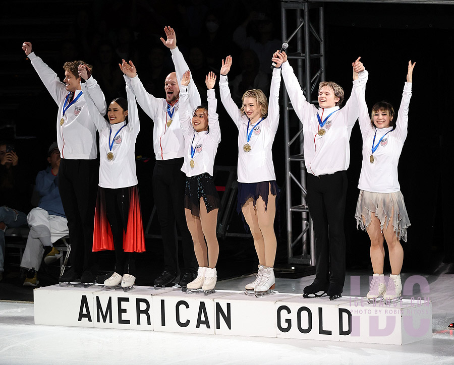 Group - American Gold