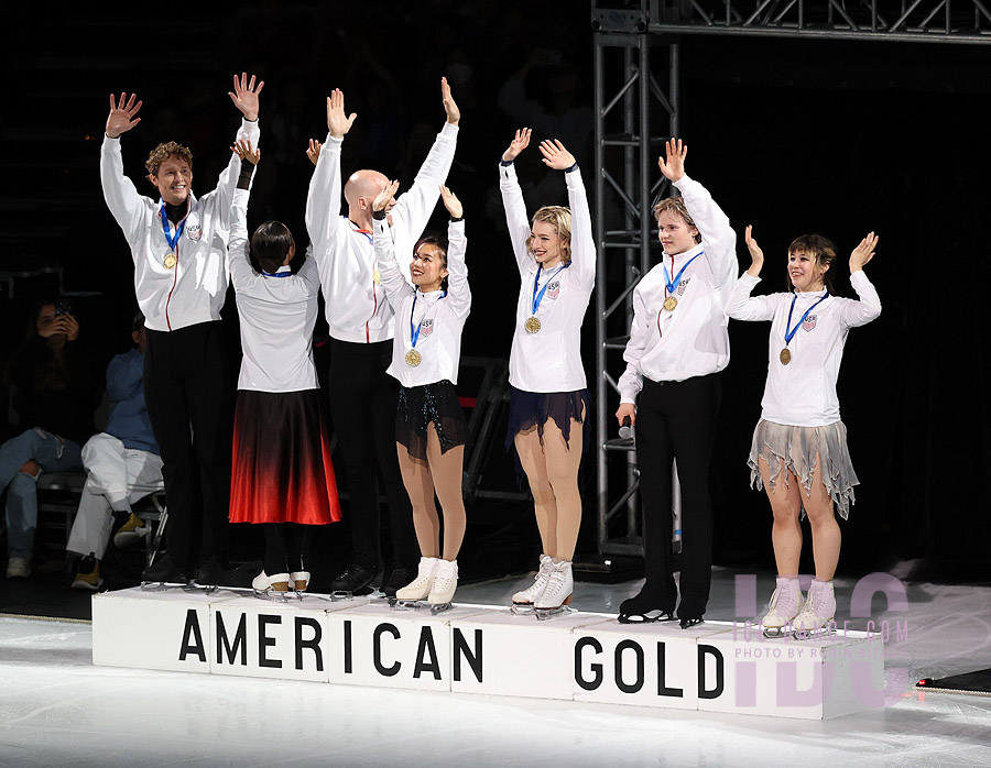 Group - American Gold