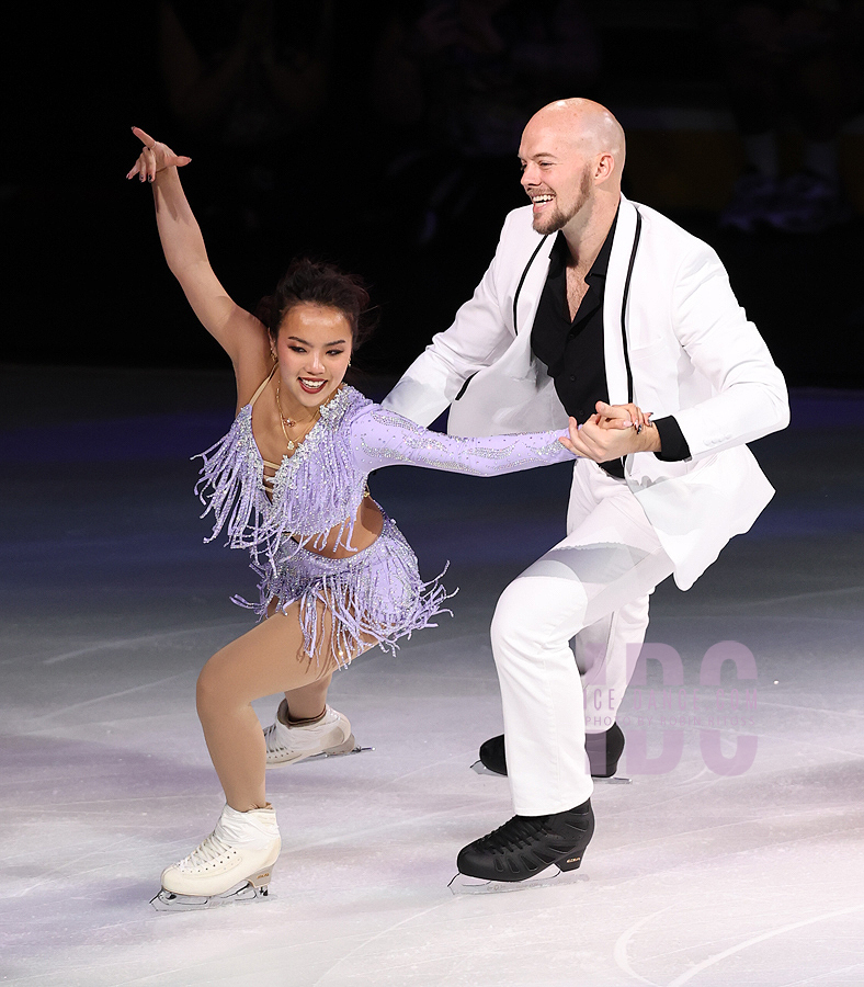 Ellie Kam & Danny O'Shea