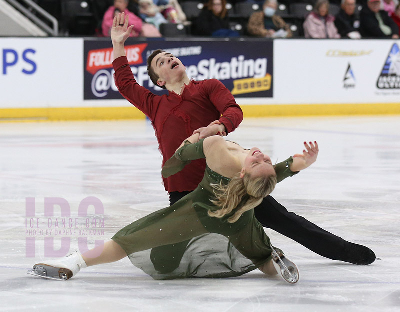 Jasmine Robertson & Chase Rohner