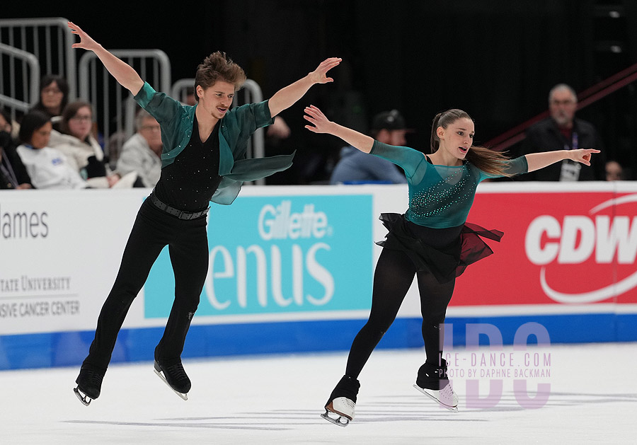 Oona Brown & Gage Brown