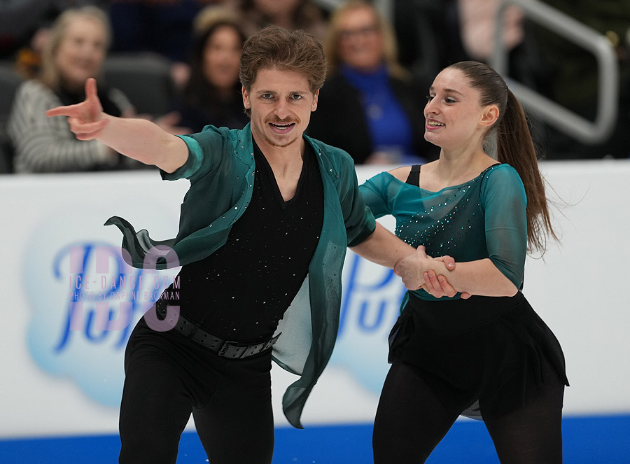 Oona Brown & Gage Brown