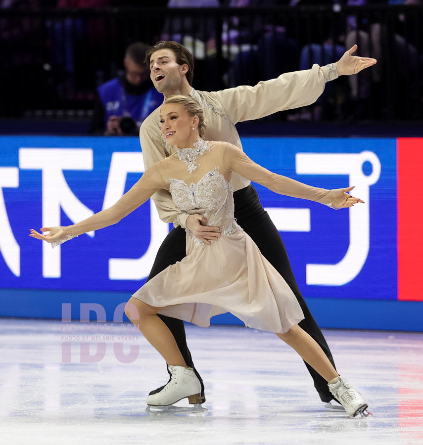 Phebe Bekker & James Hernandez (GBR)