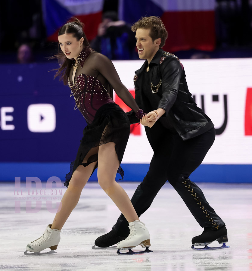 Christina Carreira & Anthony Ponomarenko (USA)