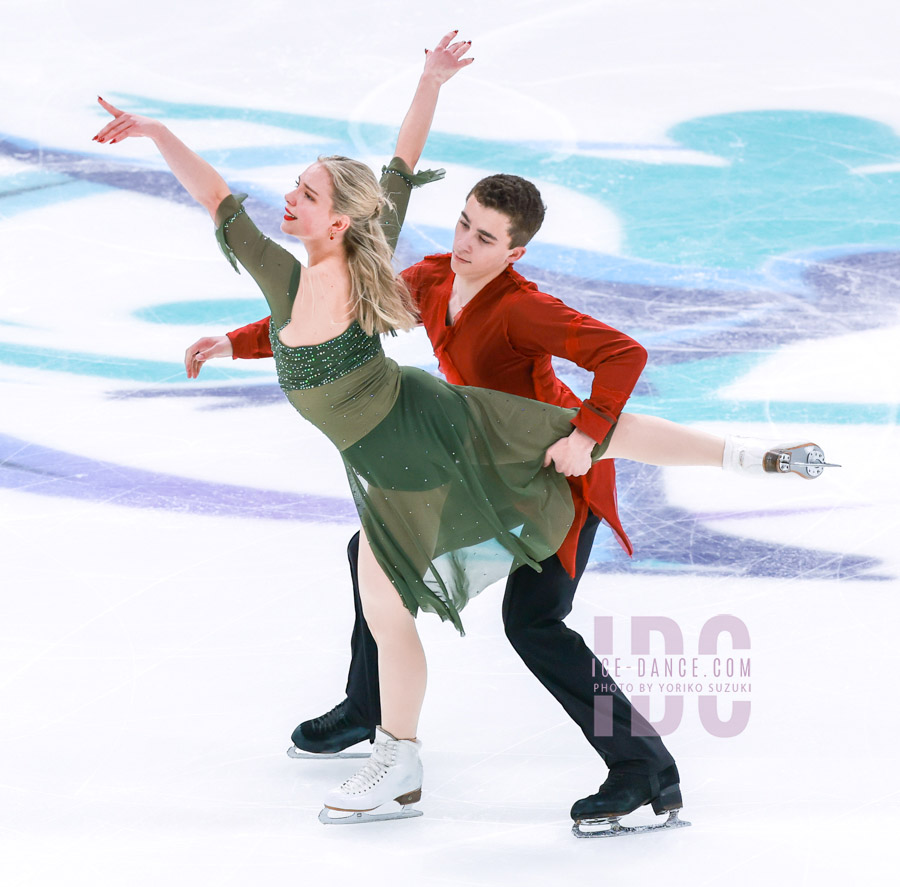 Jasmine Robertson & Chase Rohner (USA)