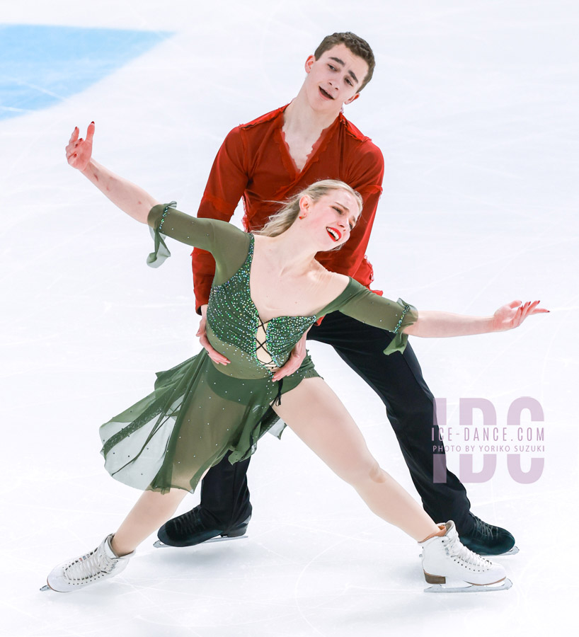 Jasmine Robertson & Chase Rohner (USA)