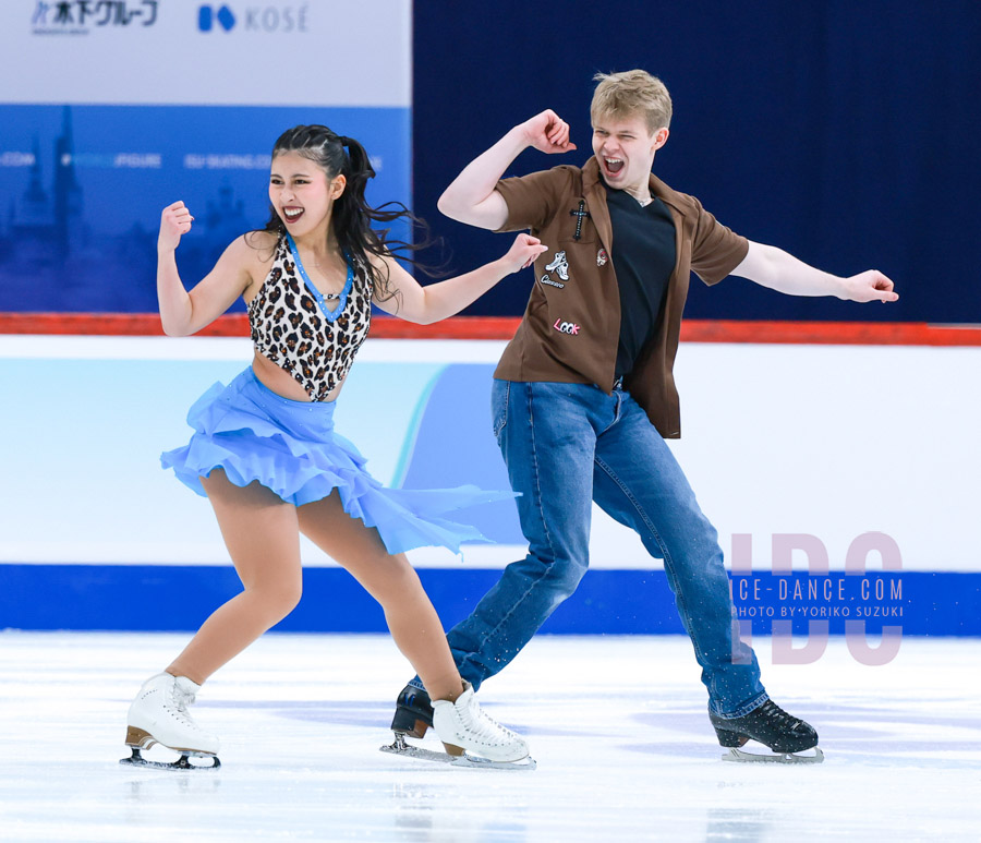 Charlotte Chung & Axel Mackenzie (SWE)