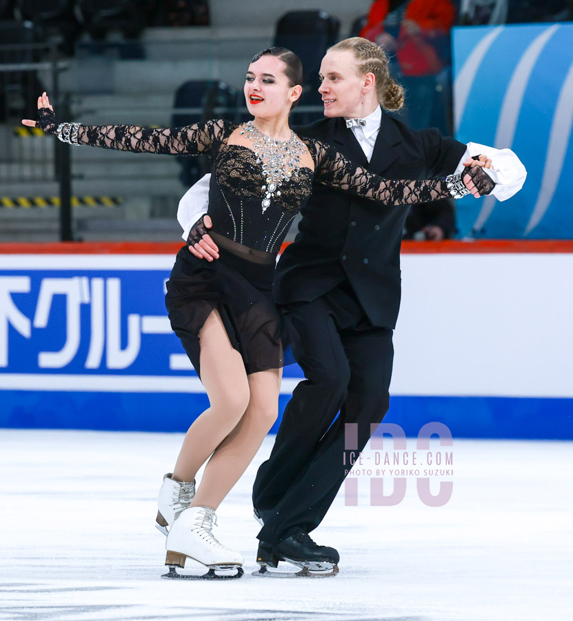 Eva Rozhnova & Platon Zubkov (FIN)