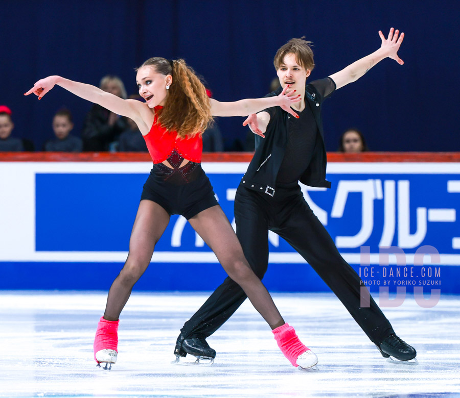 Ksenia Sipunova & Miron Korjagin (EST)