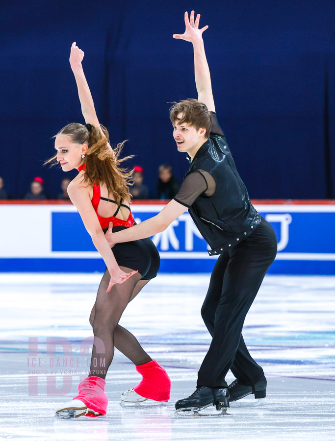 Ksenia Sipunova & Miron Korjagin (EST)