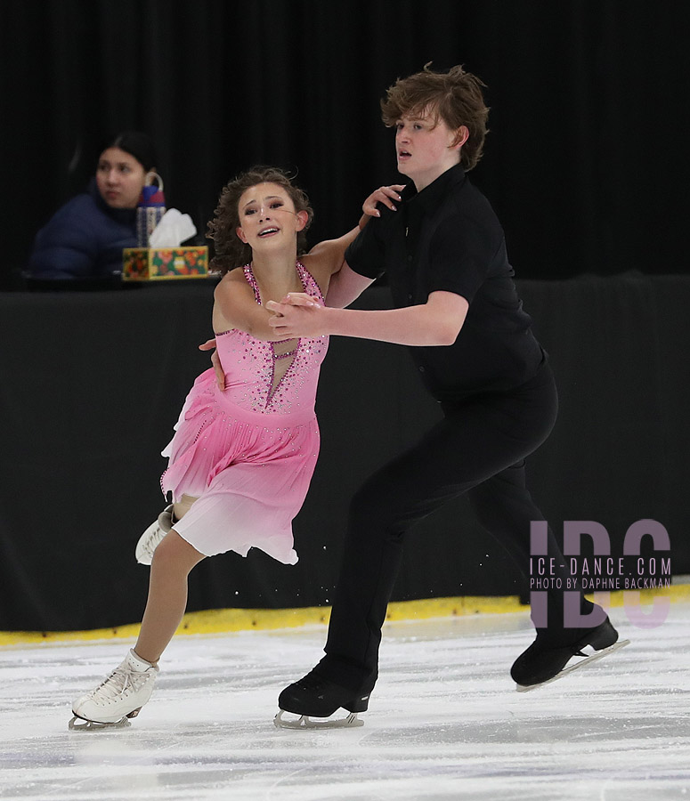 Molli Taylorson & Steven Moore