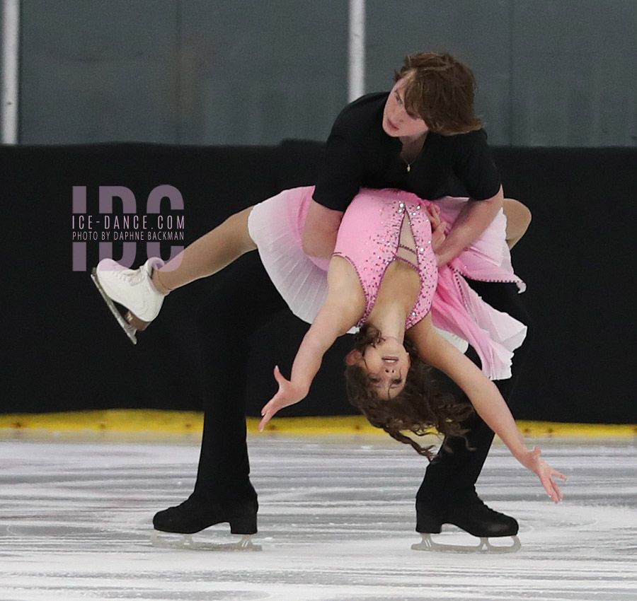 Molli Taylorson & Steven Moore