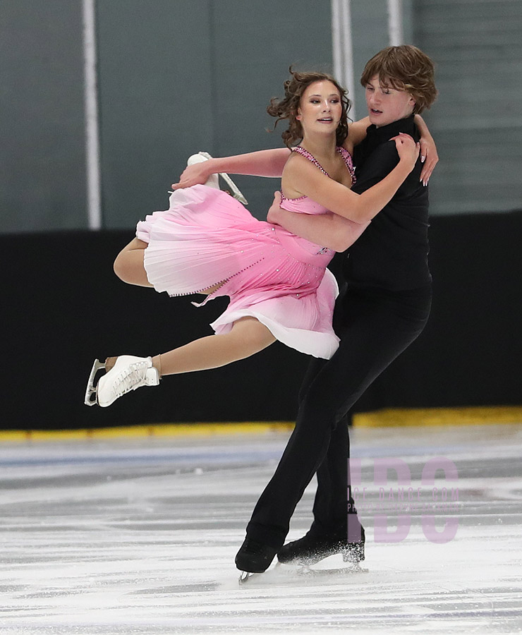 Molli Taylorson & Steven Moore