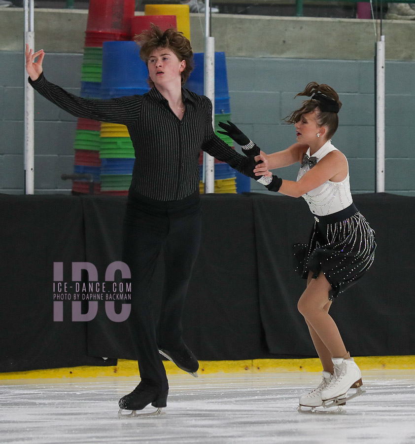 Molli Taylorson & Steven Moore
