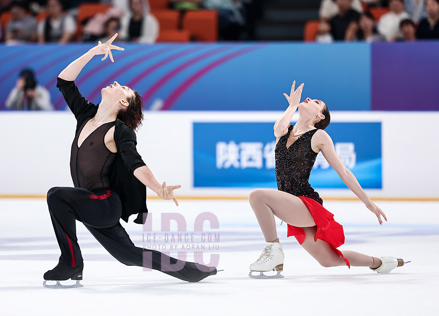 Jane Calhoun & Mark Zheltyshev (USA)