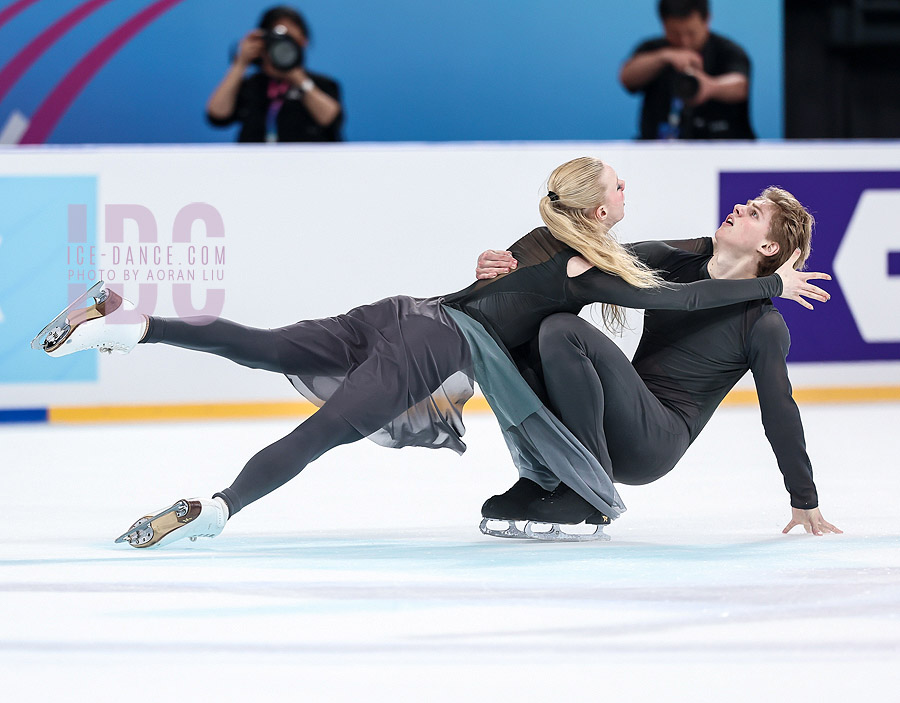 Annelise Stapert & Maxim Korotcov (USA)